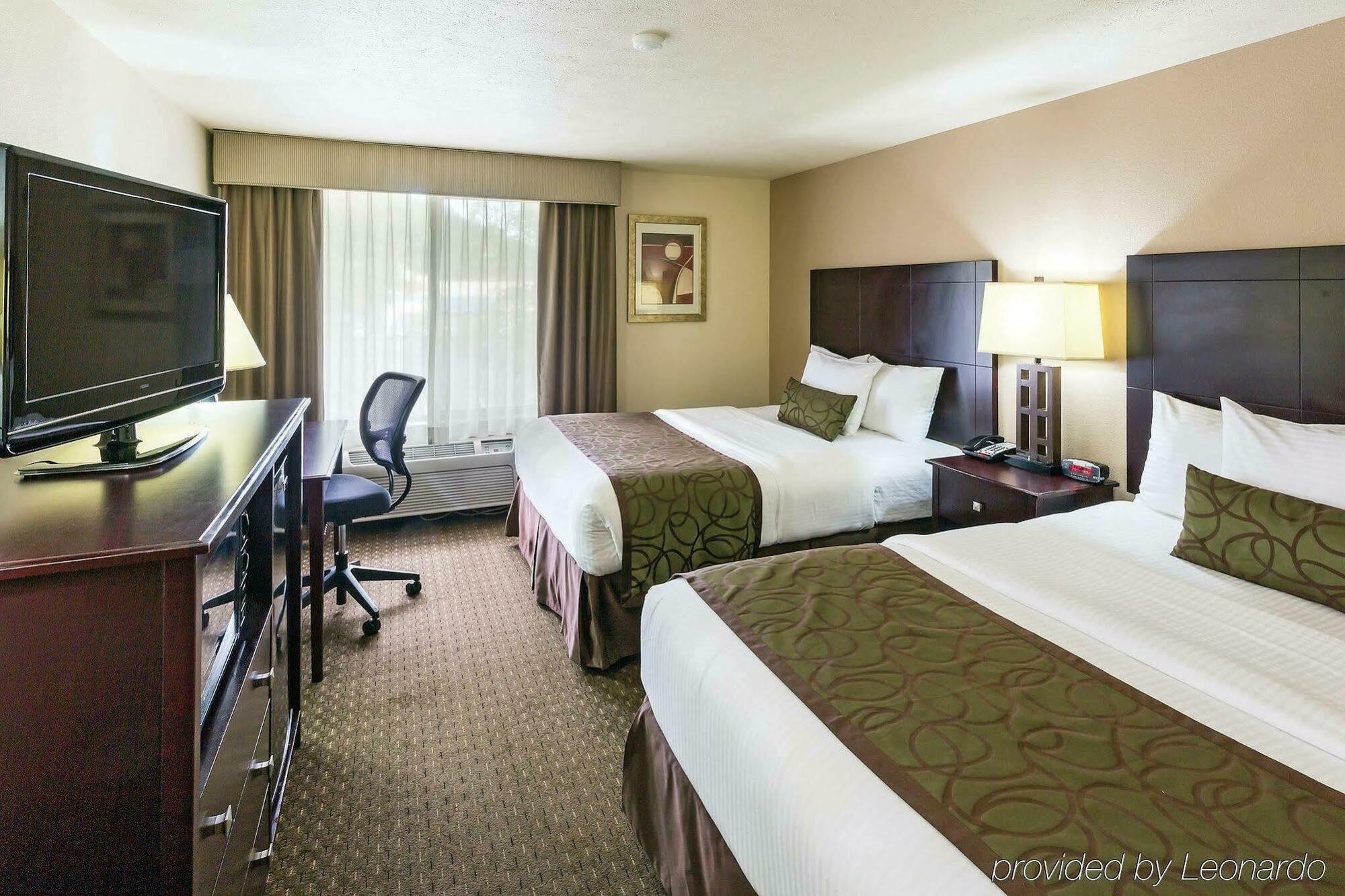 Отель La Quinta By Wyndham Portland Nw Экстерьер фото