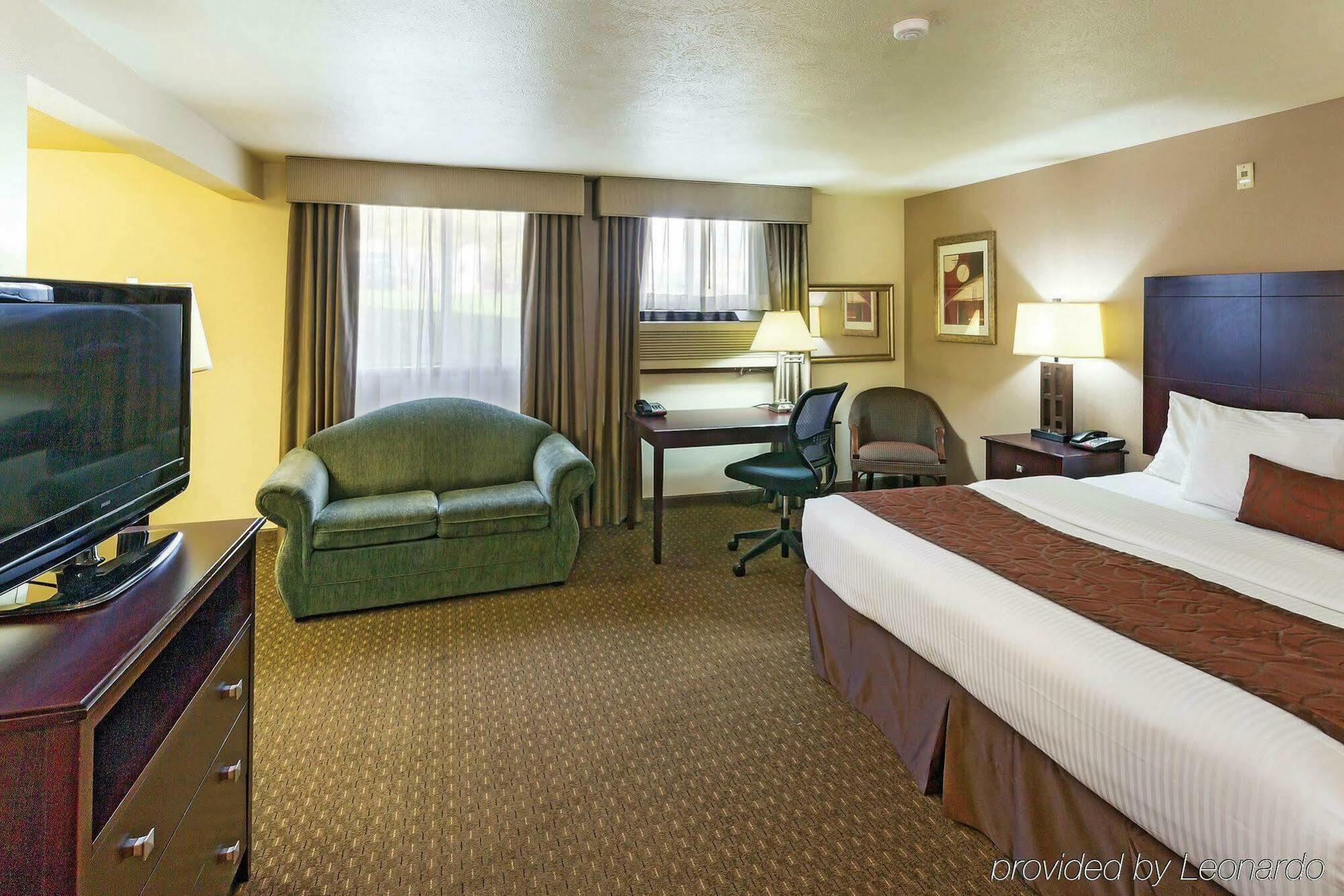 Отель La Quinta By Wyndham Portland Nw Экстерьер фото